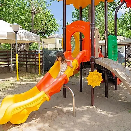 Club Del Sole Adriatico Easy Village קרביה