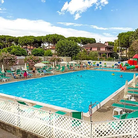 Club Del Sole Adriatico Easy Village אתר קמפינג 3*