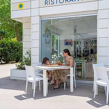 אתר קמפינג Club Del Sole Adriatico Easy Village קרביה